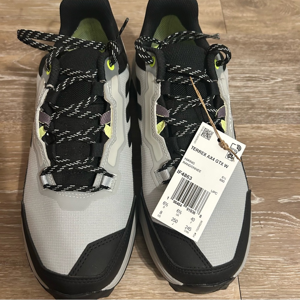 adidas Women's Terrex AX4 Gore-Tex Sneaker, Wonder Silver/Core Black/Grey, 8 - Picture 2 of 11